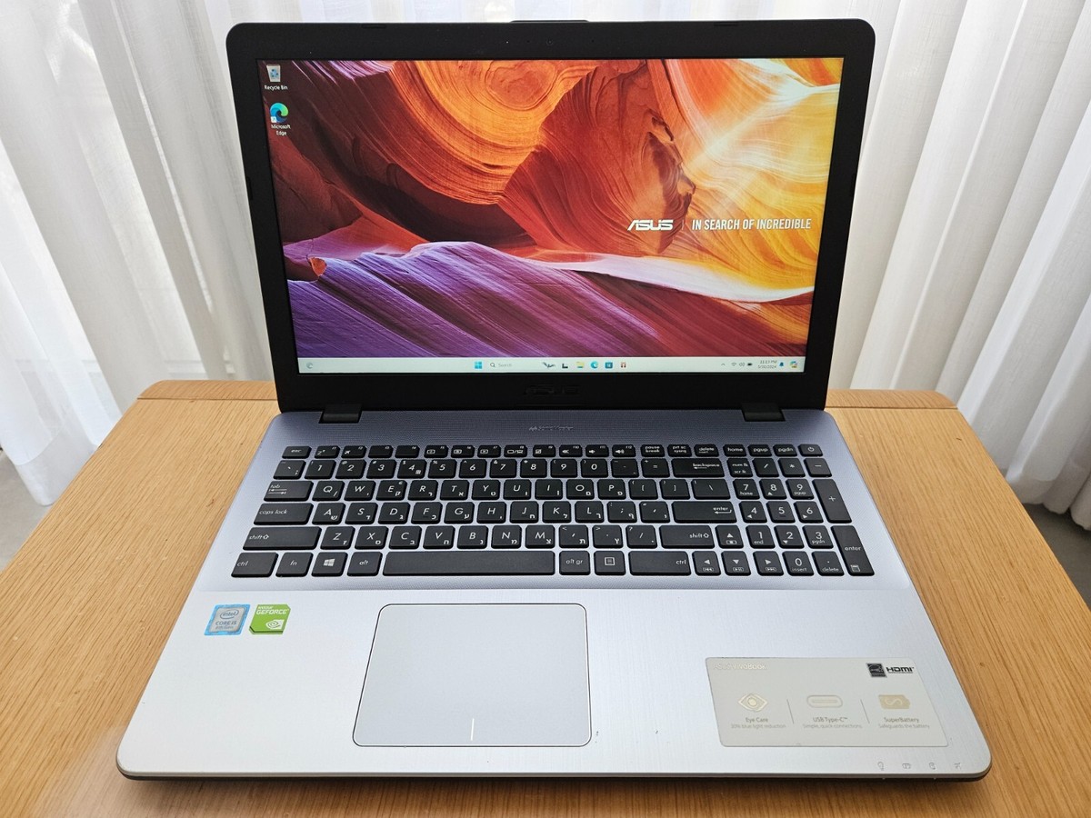 Asus VivoBook 15 X542UF-DM321T, intel i5-8250U, 8GB, 1TB, Windows