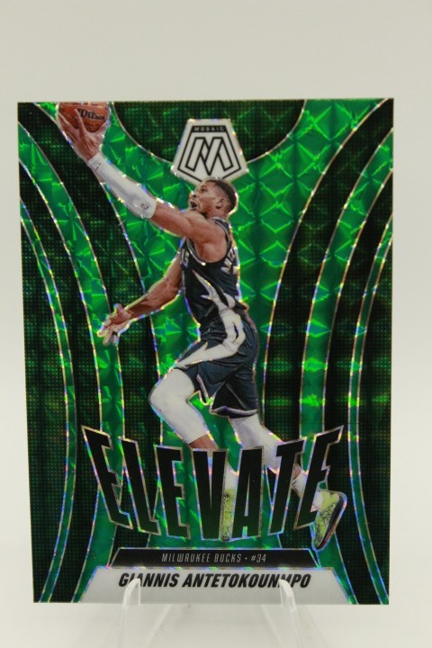 Giannis Antetokounmpo 2024-25 Panini Mosaic NBA ELEVATE GREEN