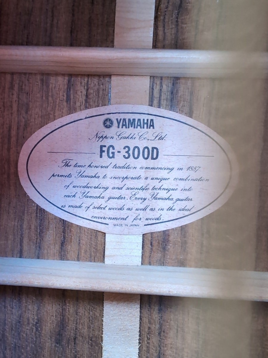 Yamaha Fg 300d Acoustic Guitar Made In Japan With A Phenomenal