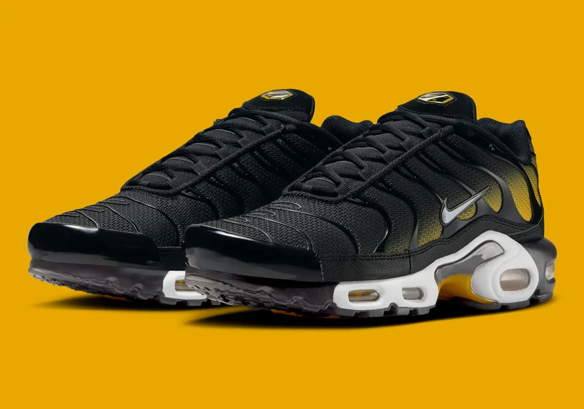 NIKE AIR MAX PLUS TN BLACK UNIVERSITY GOLD DM0032 013 Men's Multi