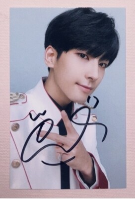 Seventeen Wonwoo Autographed Signed Photo card PC Carat Zone Ideal