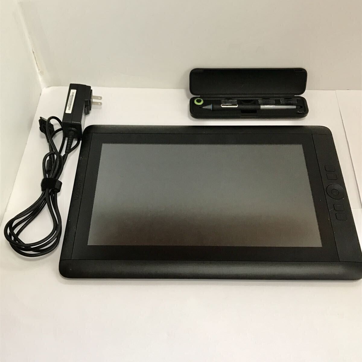 Wacom CINTIQ 13HD Creative Display Graphics LCD Tablet Black