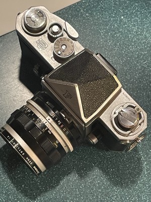 Nikon F Nippon Kogaku Tokyo Camera first Edition. #6408279 w/ 3