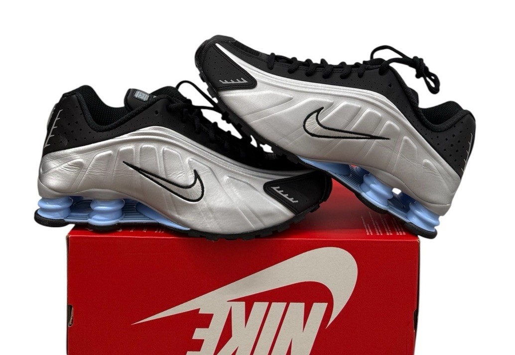 Nike Shox R4 Metallic Silver Psychic Blue HQ1988-004 Mens Size 11