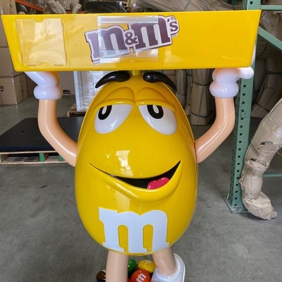 Pre-Owned Yellow M&M Candy Cart With Tray Plastic Statue On Wheels