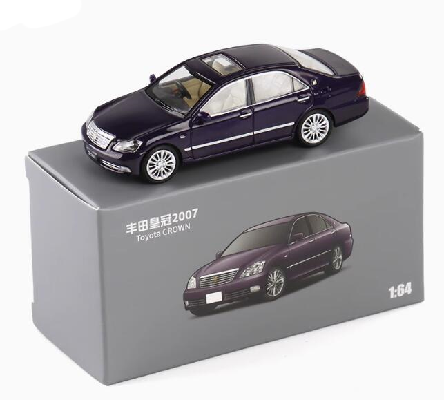 JKM 1:64 Toyota Crown Diecast Metal Model Car Collection New in
