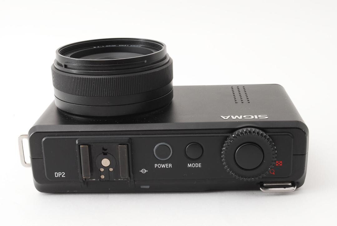 Sigma DP2 Merrill digital camera with accessories *46 effective MP