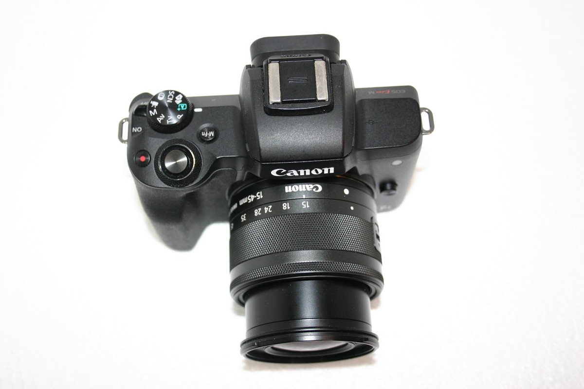 MINT] CANON EOS Kiss M / M50 Mirrorless w/EF-M15-45mm LENS from