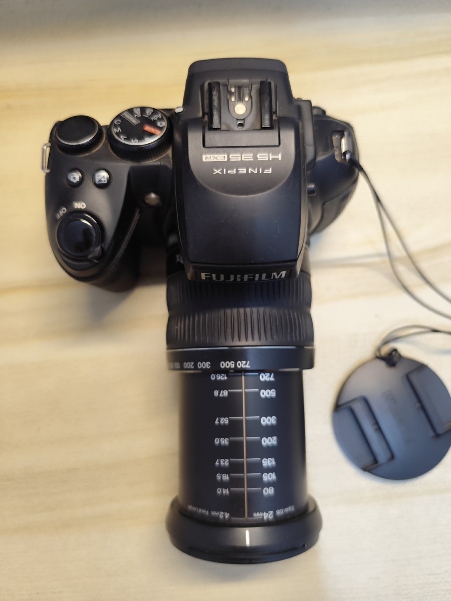 FujiFilm FinePix HS35 EXR Digital Camera | 16MP | 30x Zoom | Black