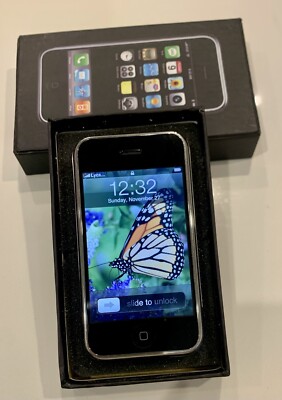 Apple 1st Generation iPhone 2G 8GB - MA712LL/A A1203 - iOS 1.0.1