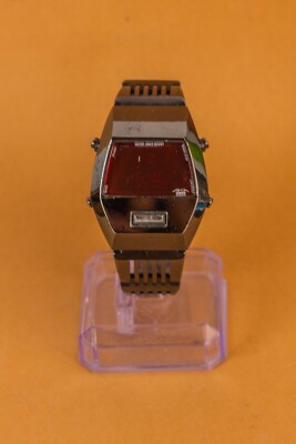 SEIKO ALBA AKA W670 4000 RED LED SPACE DARTH VADER WATCH | eBay