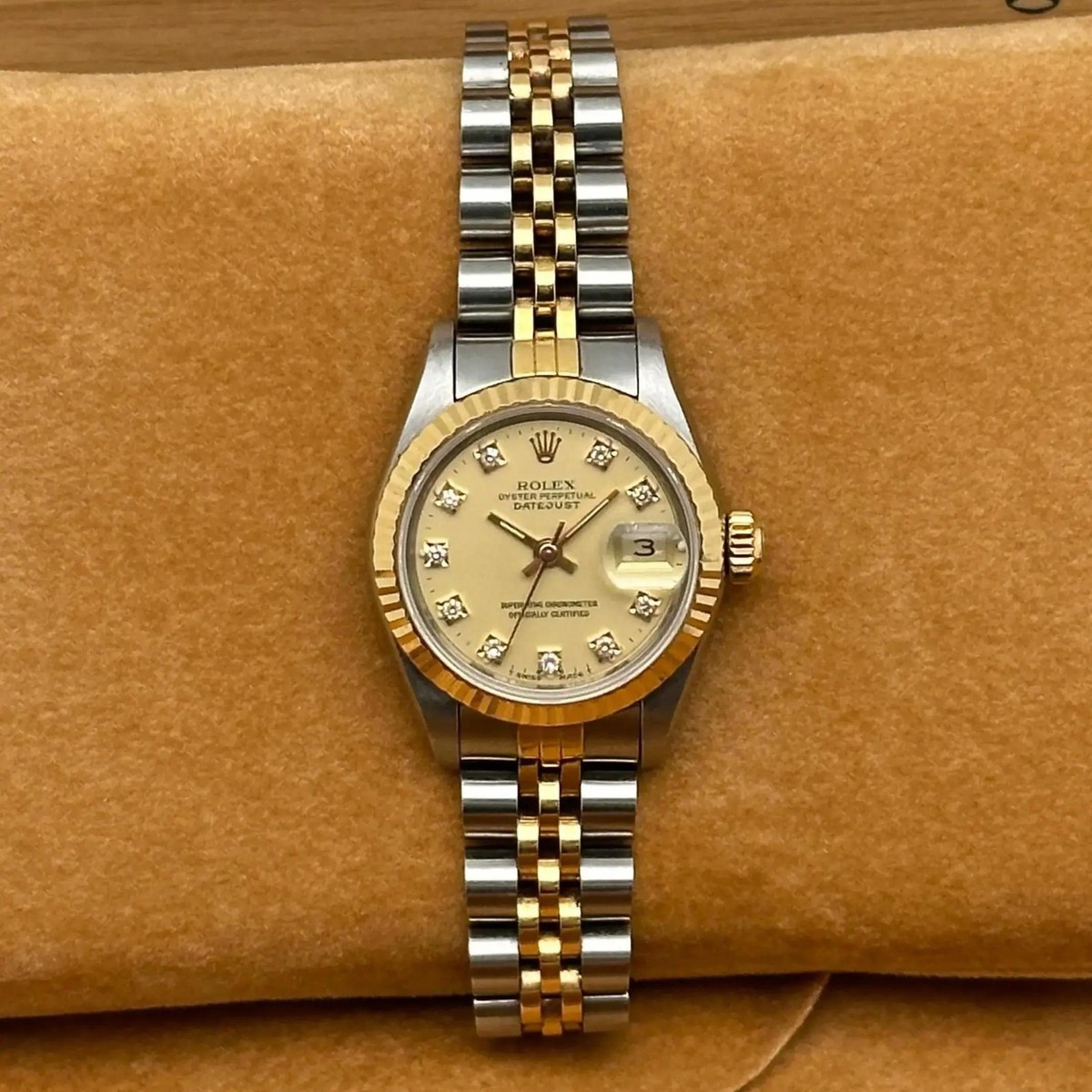 Rolex Datejust 26mm 18k Gold Gold Factory Diamond Dial Ladies