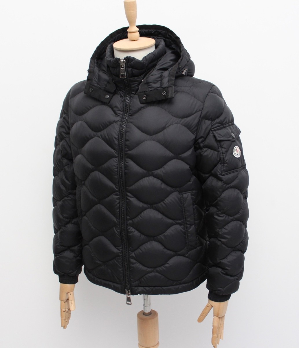 Authentic Men's MONCLER Morandieres Black Quilted Down Puffer