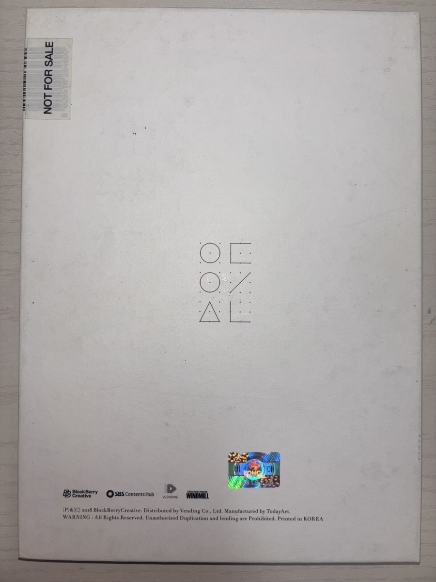 LOONA Olivia Hye & Gowon Autographed Signed Promo Album LOOSSEMBLE