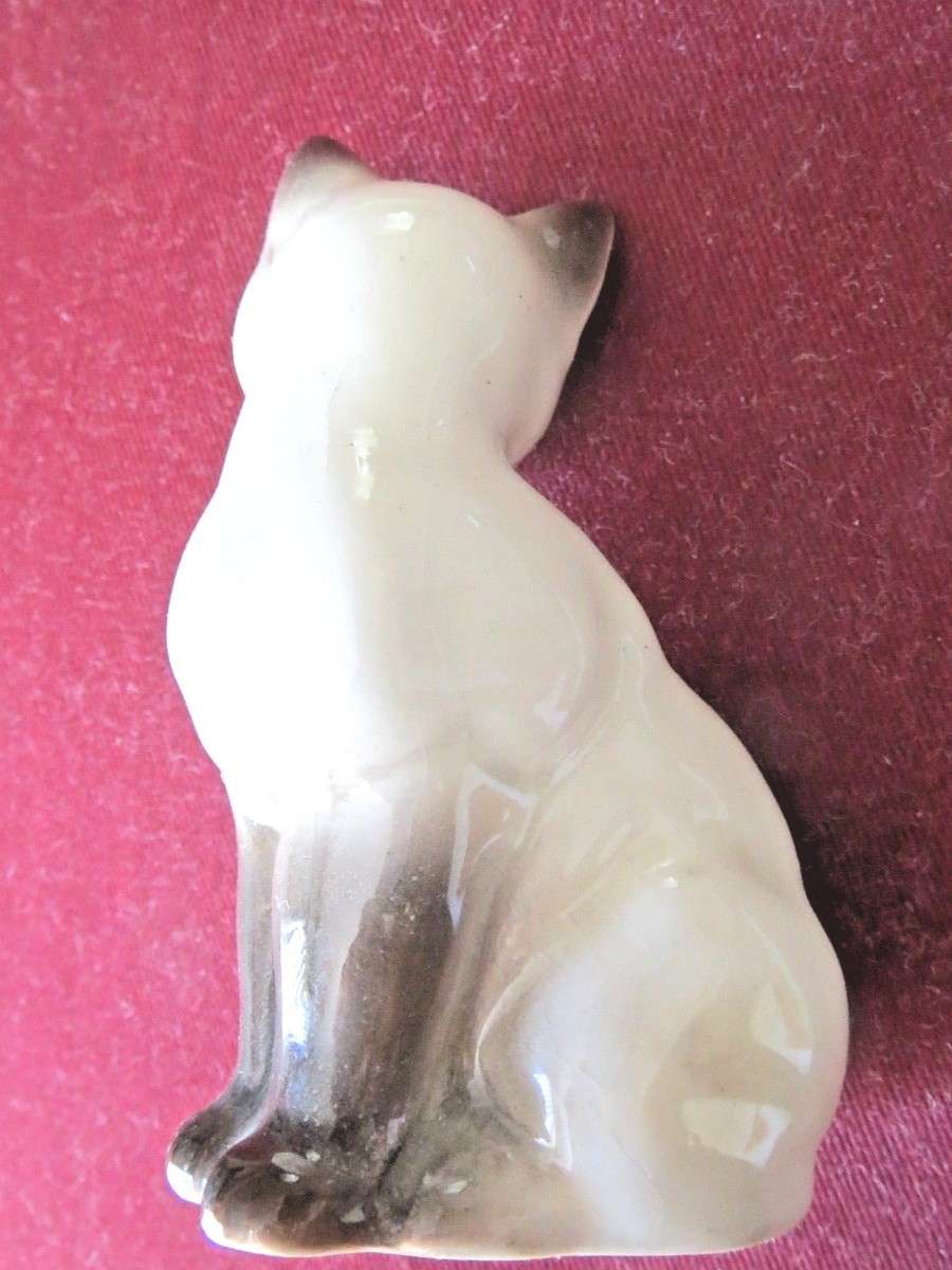 Vintage Siamese Cat Figurine - 1940-50s Japan - 3-Leaf Clover Mark