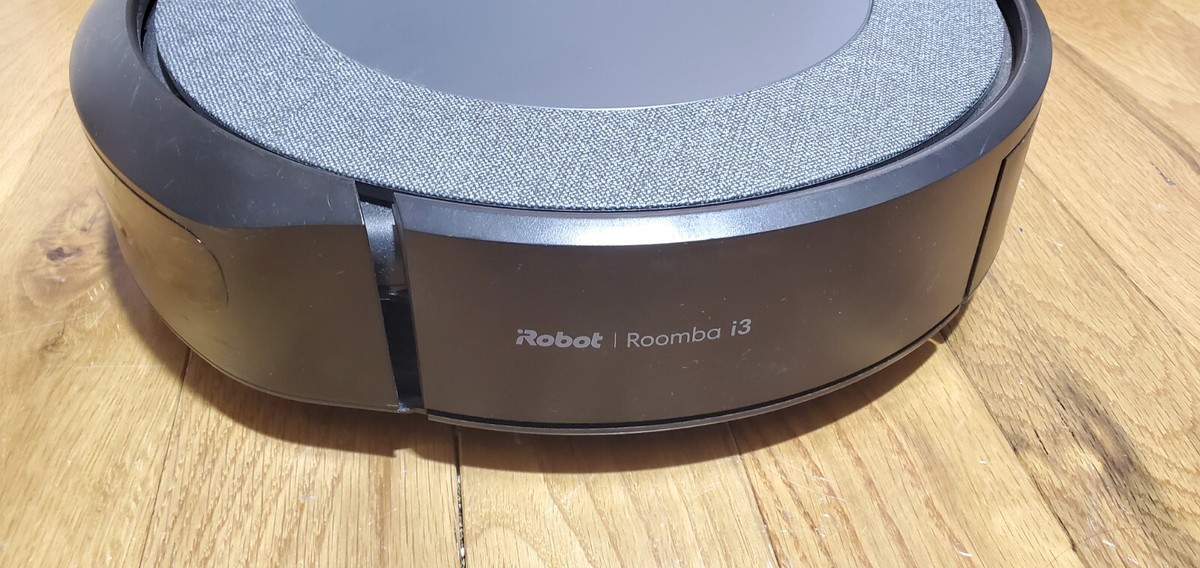 iRobot Roomba i3 RVD-Y1 Wi-Fi Connected Robot Vacuum. FOR PARTS