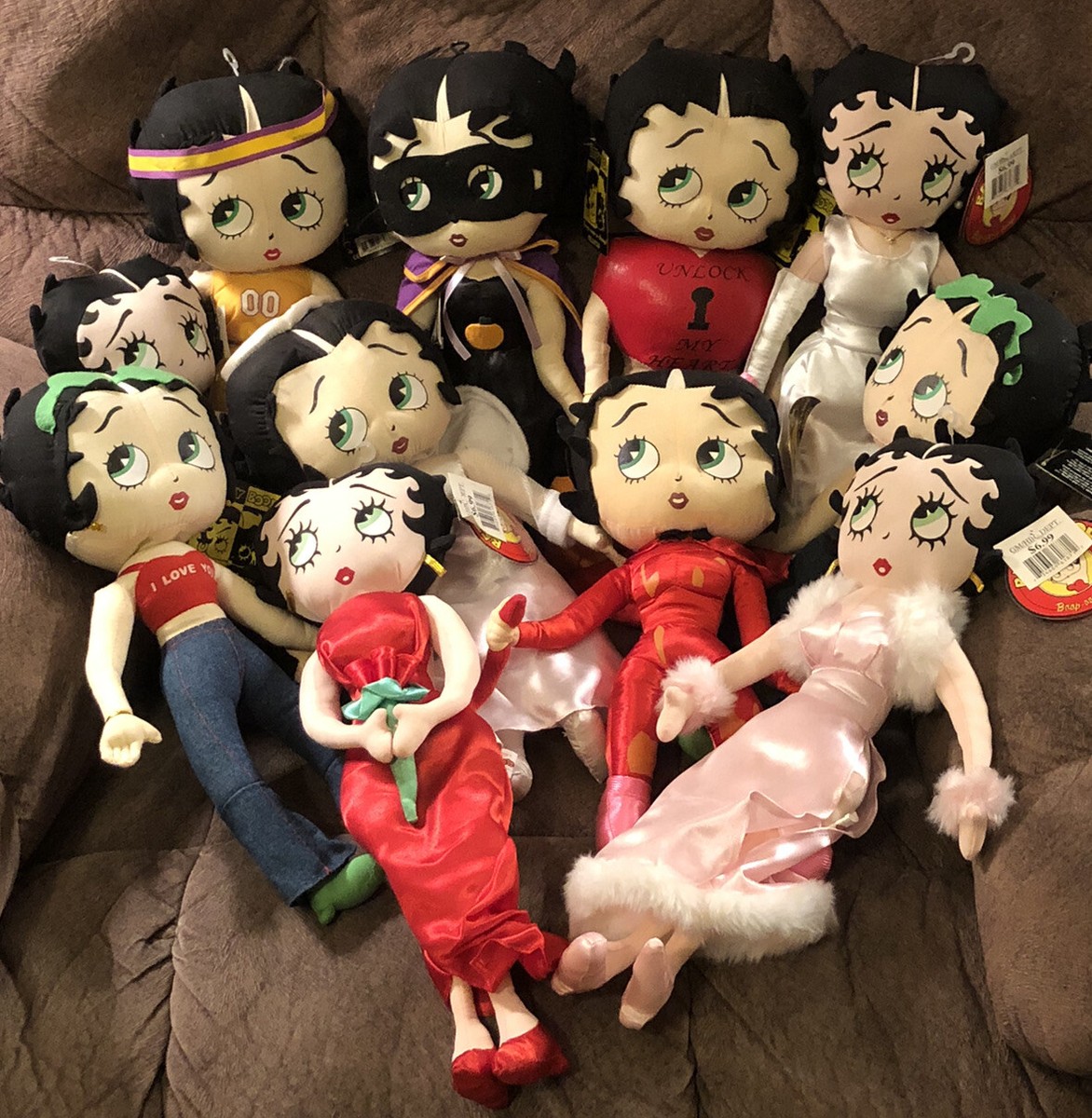 Lot of 11 Kellytoy Betty Boop Cloth Fabric Dolls 15-17