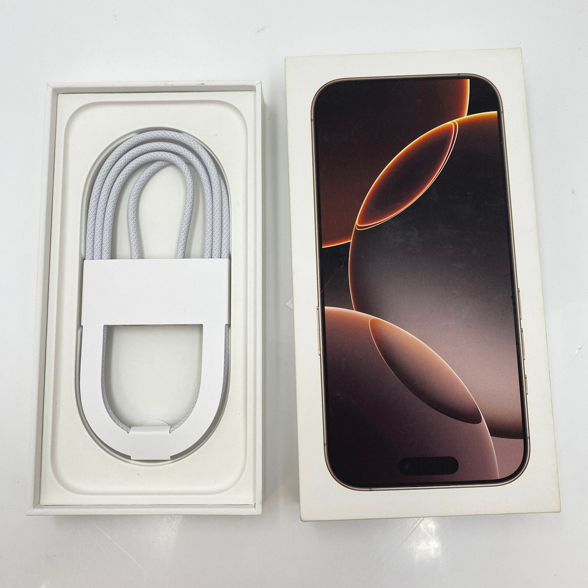 Apple iPhone 16 Pro - 256GB - Desert Titanium (Unlocked) - Open