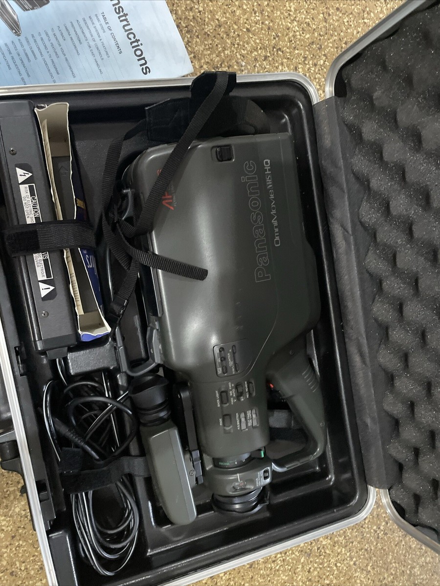 VINTAGE Panasonic Camcorder AF X6 CCD OmniMovie VHS HQ With Case