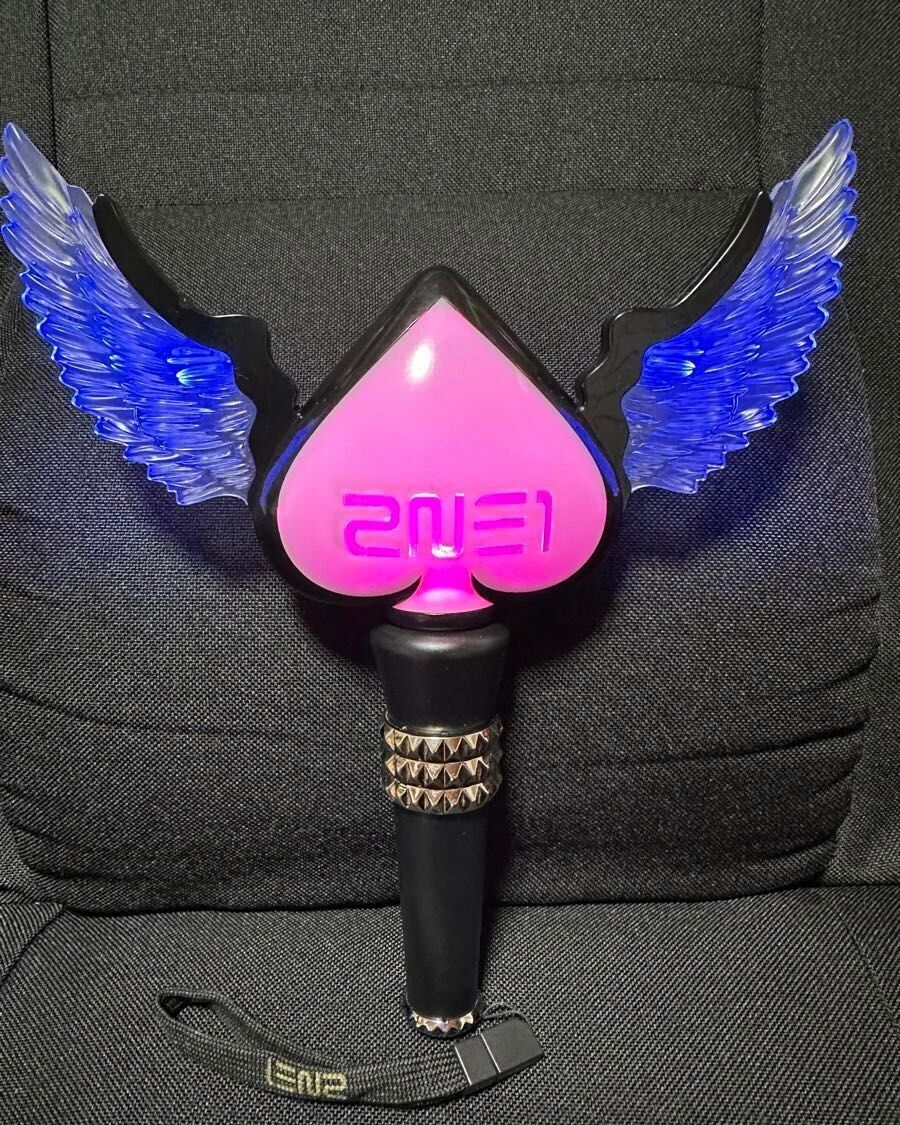 2NE1 Pen Light Stick Live Official Goods Spade wing no box USED