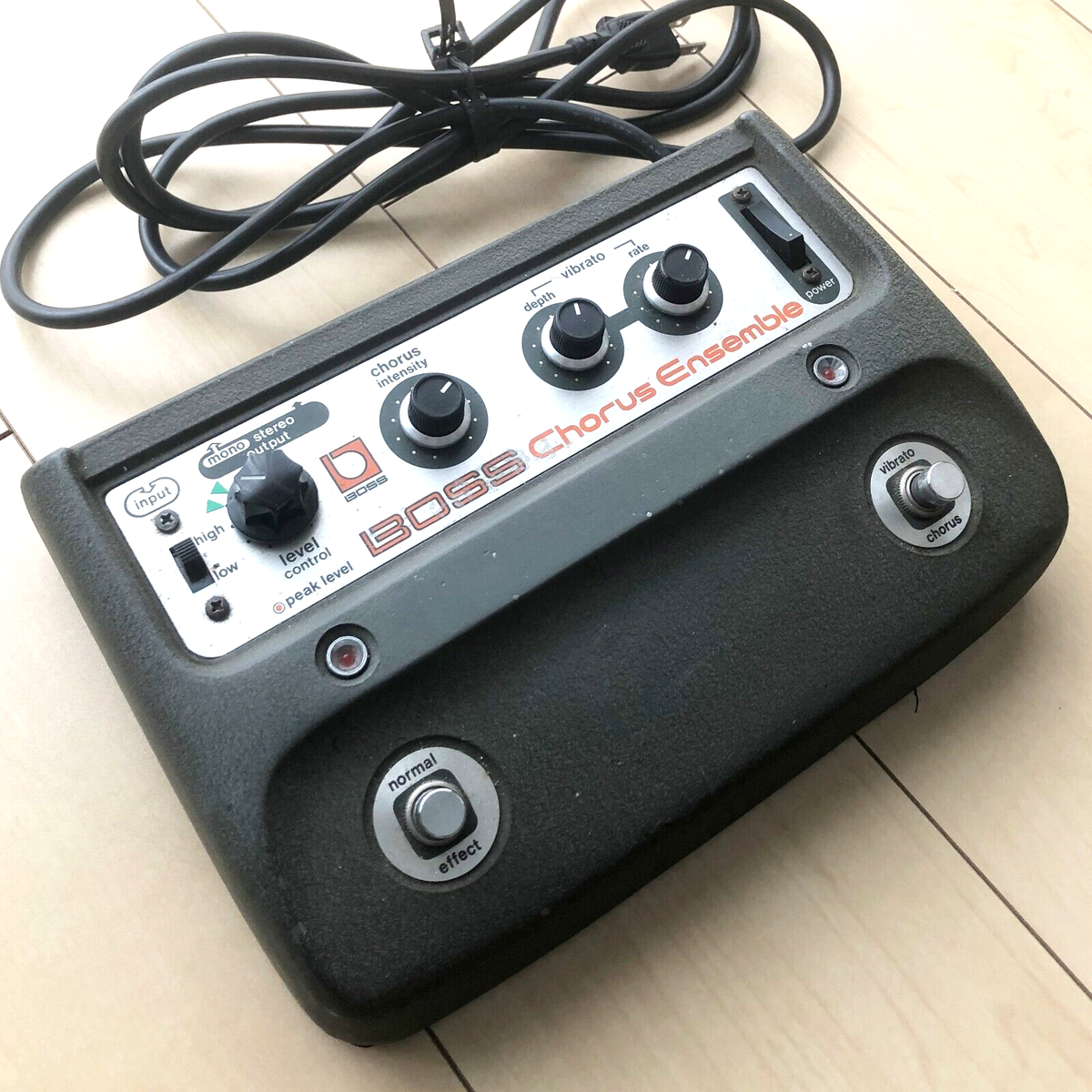 BOSS CE-1 Chorus Ensemble 1980 Vintage Guitar Effects Pedal Made