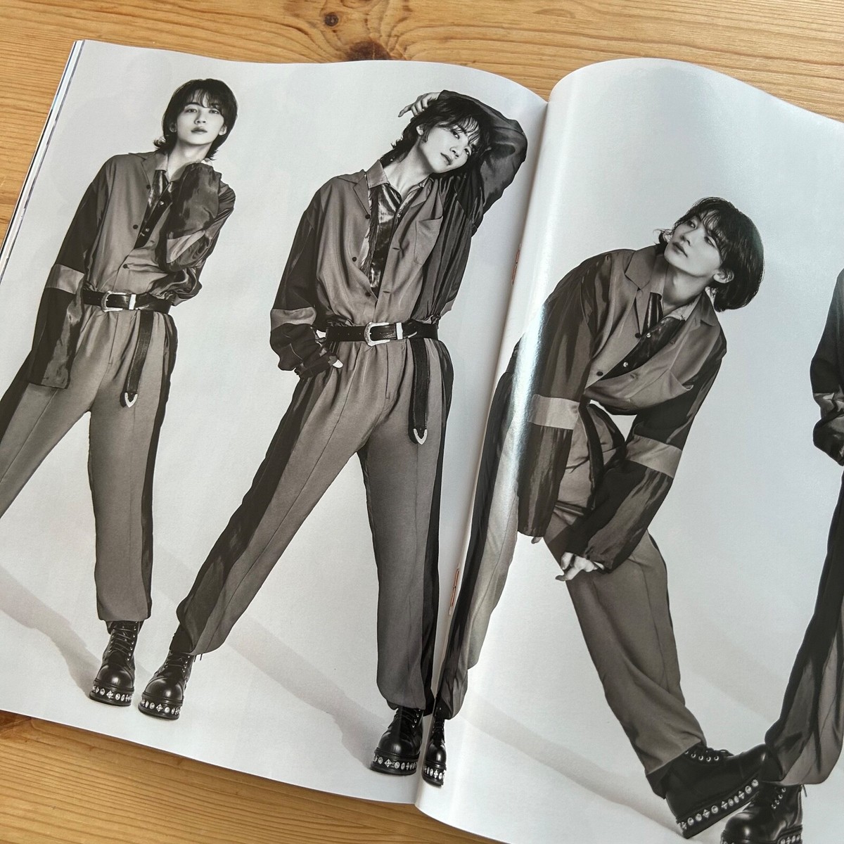 anan No.2362 Sep 2023 cover- JEONGHAN SEVENTEEN Japanese magazine