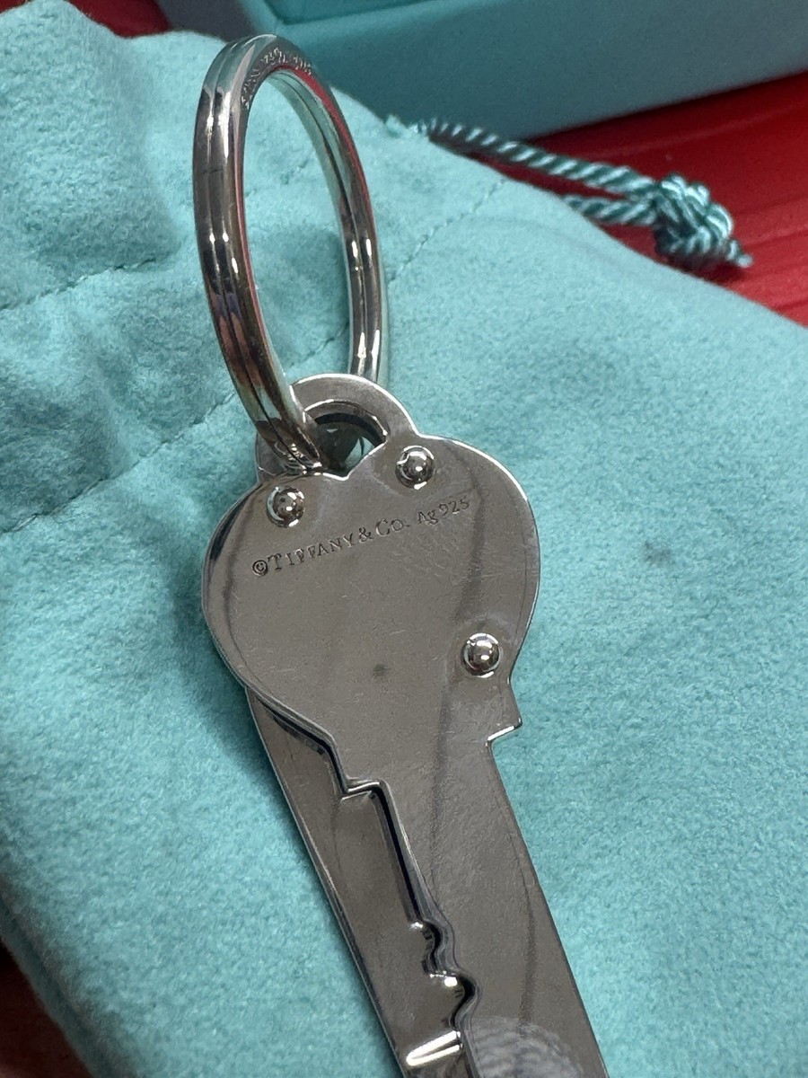 TIFFANY & CO X SUPREME KNIFE HEART KEY KEYCHAIN SILVER STEEL FULL