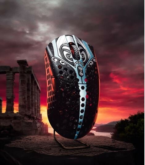 New Finalmouse Starlight-12 Phantom Small Wireless Gaming Mouse | eBay