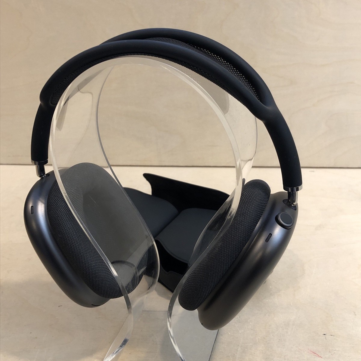 Apple AirPods Max (Lightning) Wireless Headphones w Smart Case