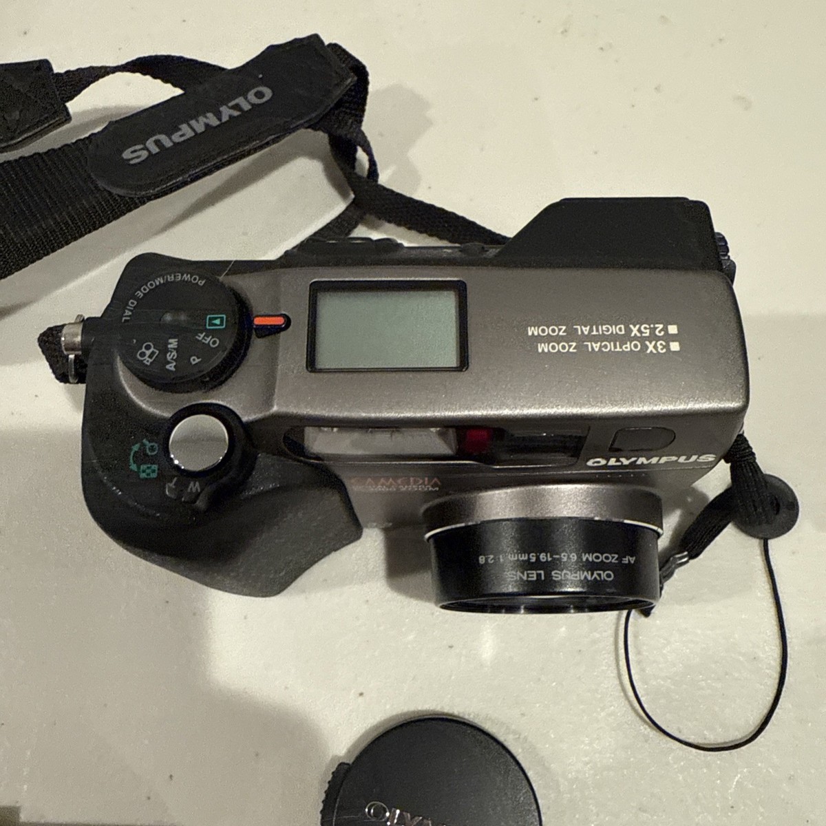 Olympus Camedia C-3000 ZOOM 3.3 Megapixel 3x Zoom Camera (TESTED