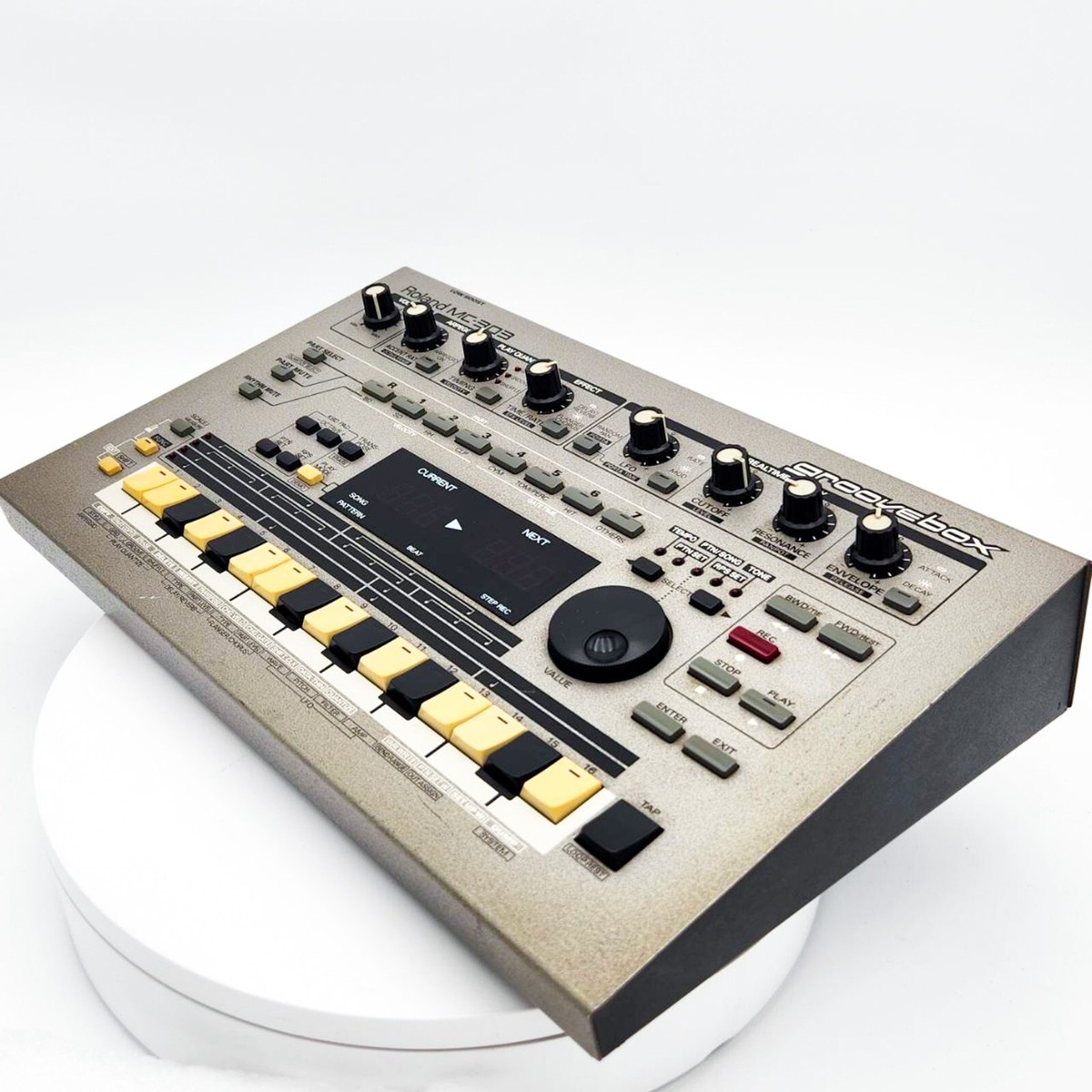 ◎名機◎ ROLAND MC-303 GROOVEBOX 純正キャリーバッグ付き 名機