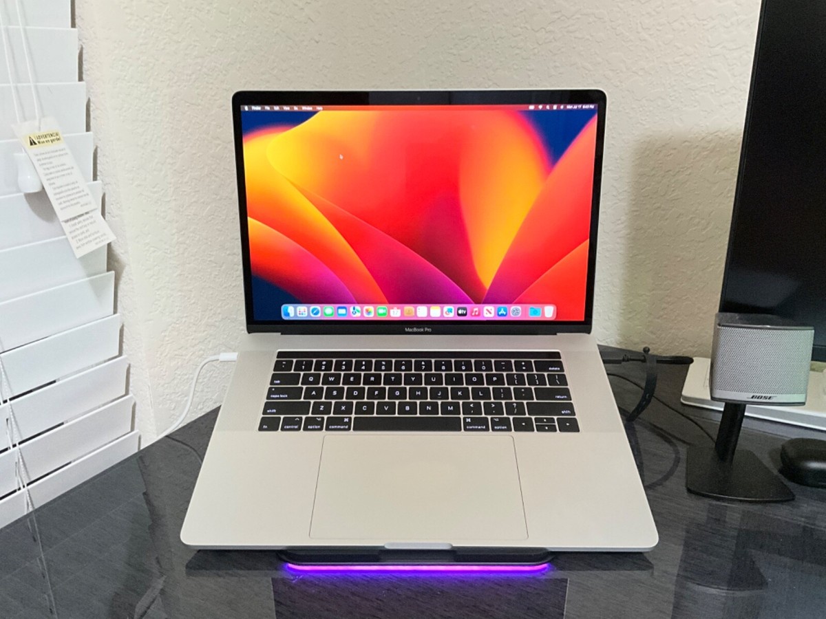 MacBook Pro 15 2017 Touch Silver 2.8 Core i7 Quad Core 16GB | eBay