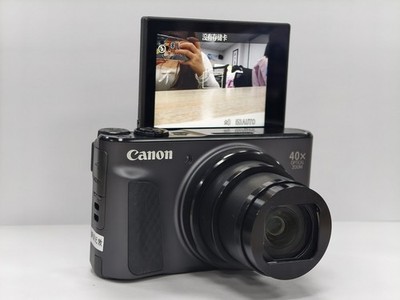 Canon PowerShot SX730 HS 20.3 MP Flip Screen Digital Camera 40x
