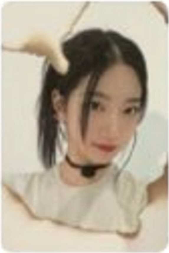 LE SSERAFIM LESSERAFIM UNFORGIVEN OFFICIAL PHOTO CARD STANDARD