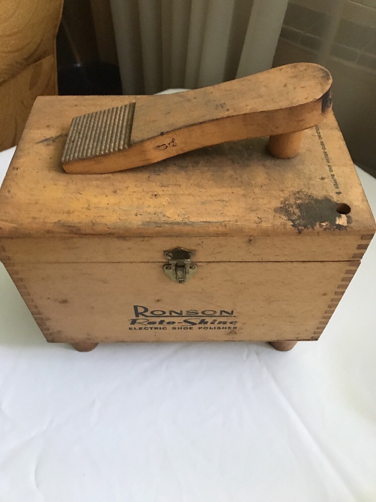 1950's Ronson Roto-Shine Magnetic Electric Shoe Polisher Kit W