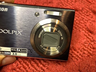 Nikon COOLPIX S610 10MP Digital Camera Midnight Blue 4x Zoom