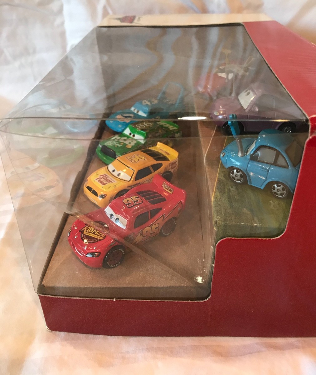 DISNEY PIXAR CARS PISTON CUP 7 CAR GIFT PACK *ONLY AT TARGET