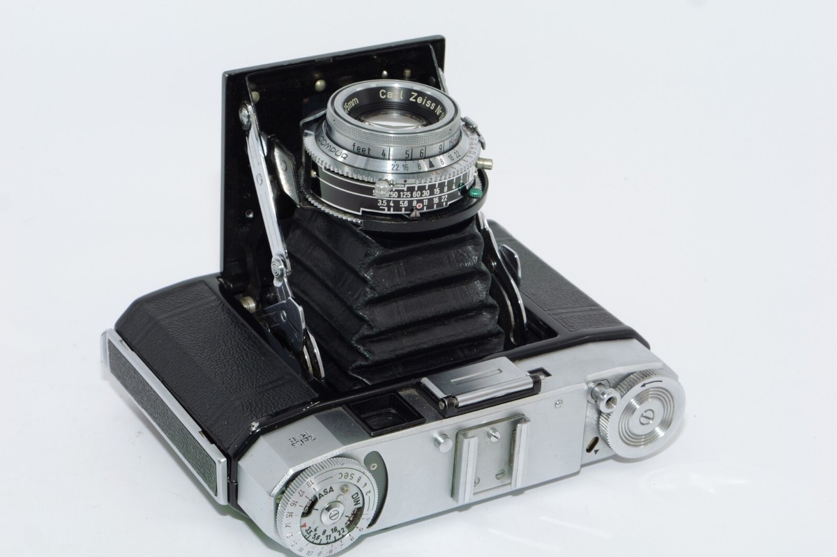 Zeiss Super-Ikonta IV 6x6cm FILM camera. Zeiss Tessar 75mm f3.5