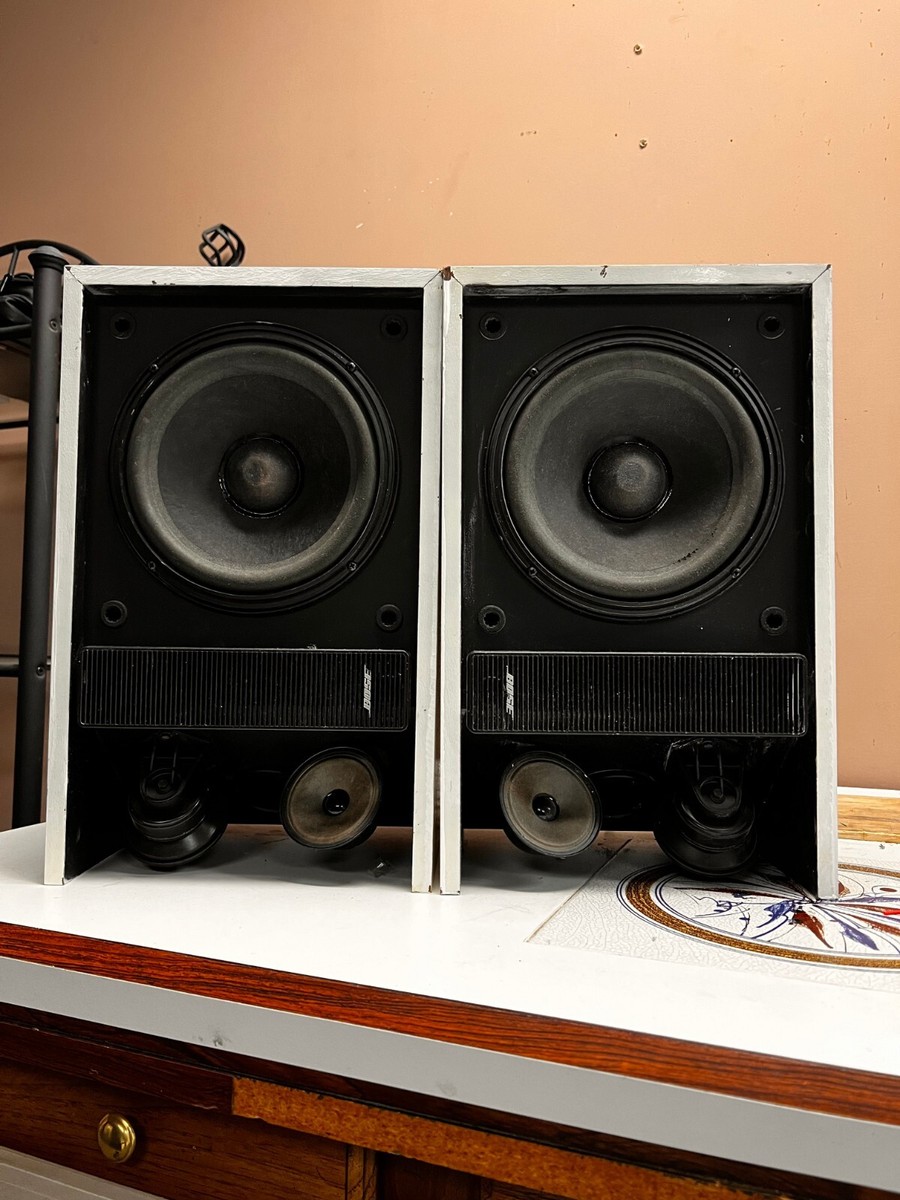 Bose 301 Series II White Direct Reflecting Bookshelf Speakers