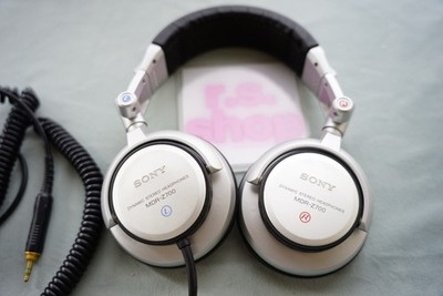 SONY MDR-Z700 DJ Dynamic Stereo Headphones Made in JAPAN mini plug