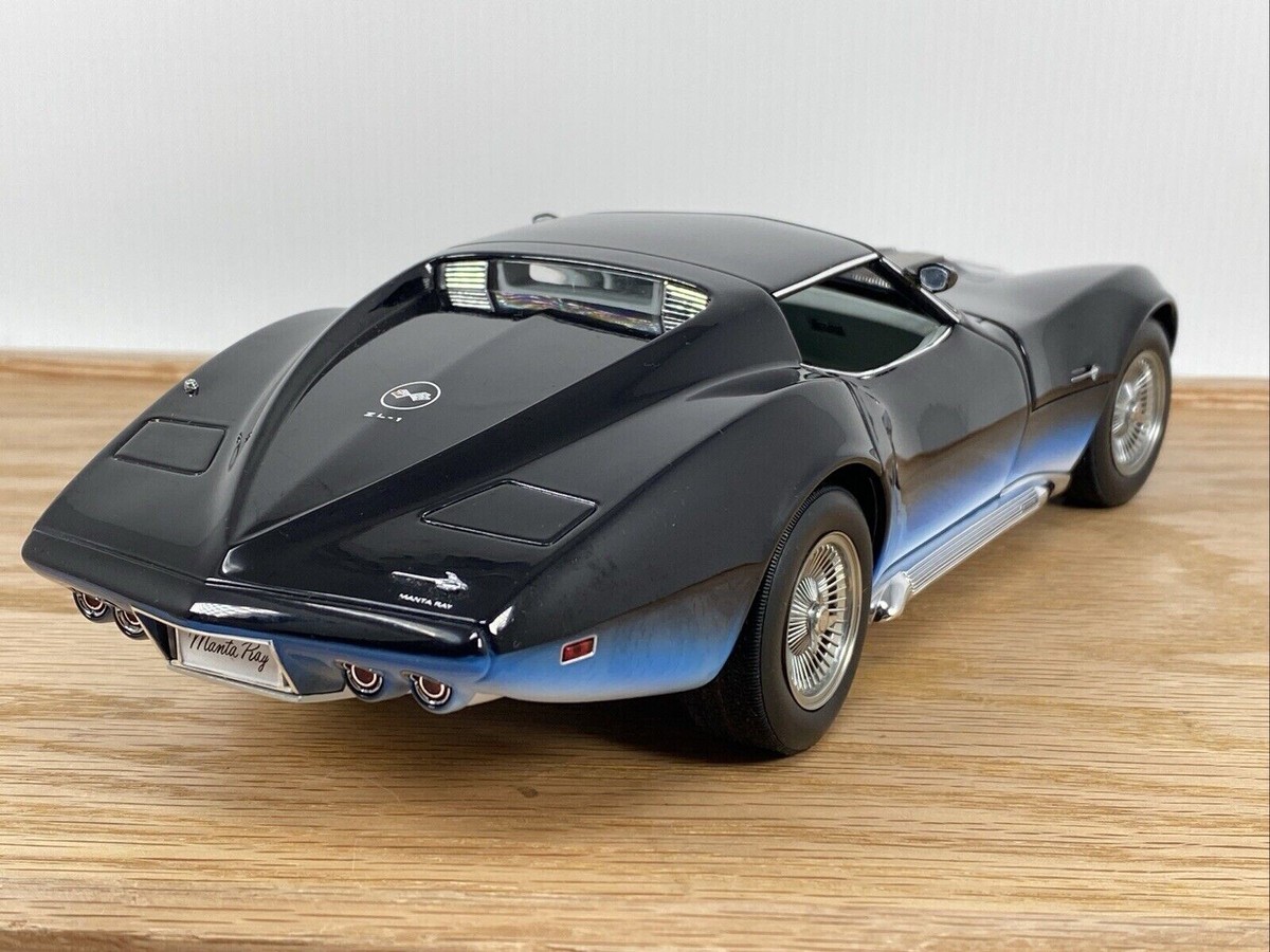 1/18 AUTOart 1968 Chevrolet Corvette Manta Ray | eBay