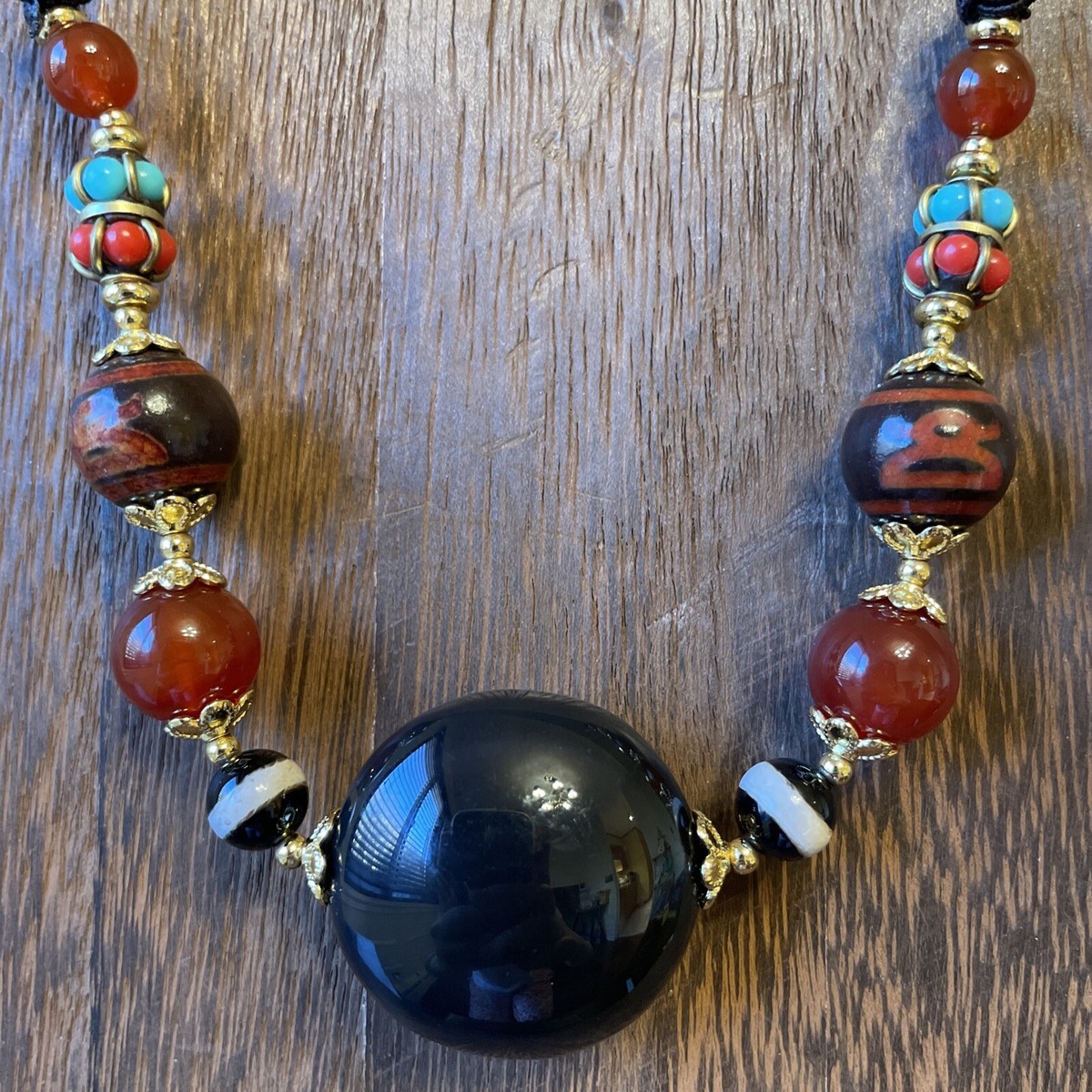 Tibetan DZI Agate Necklace The Sheep Eye Dzi Bead. 羊板眼天珠已
