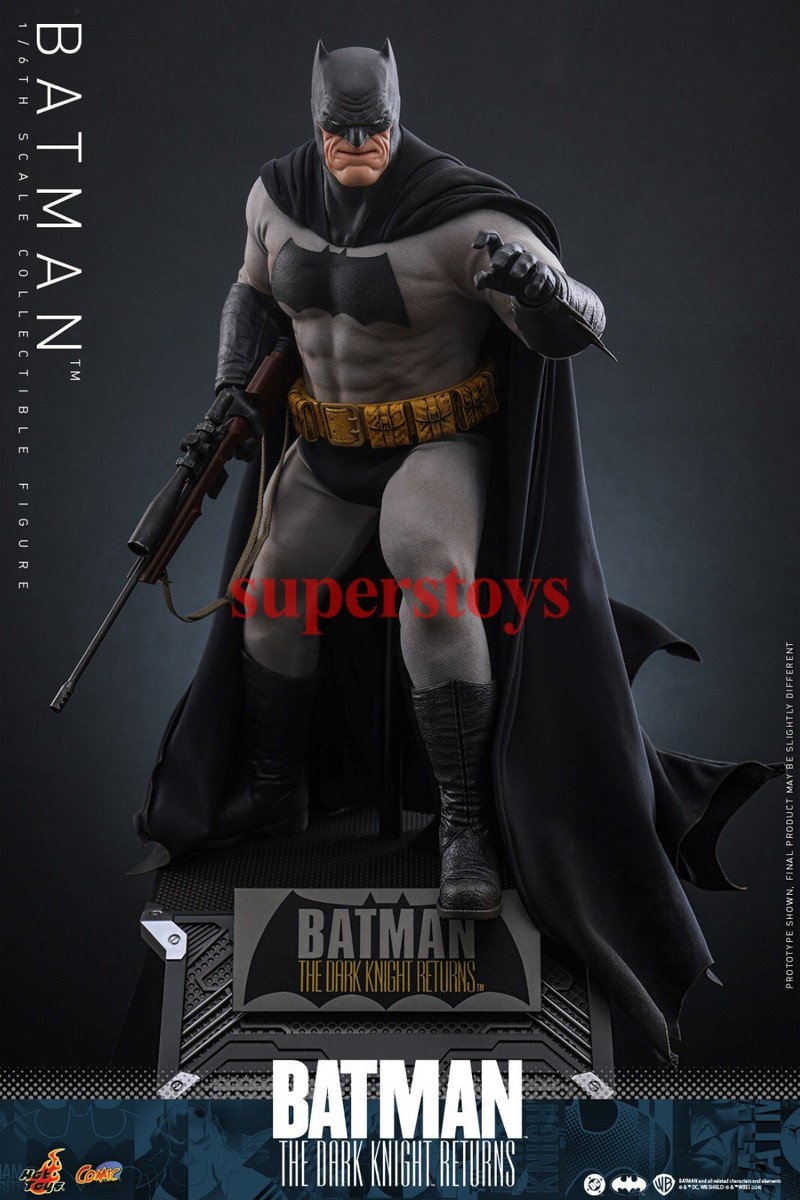 Hot Toys CMS024 1/6 Batman The Dark Knight Returns 12