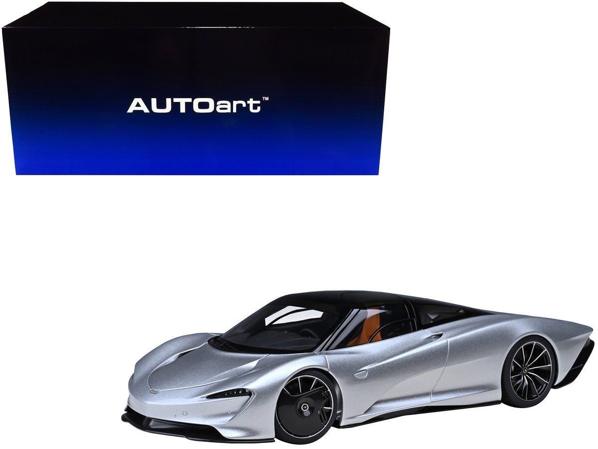1/18 McLaren Speedtail Supernova Silver W/Suitcases Model Car By