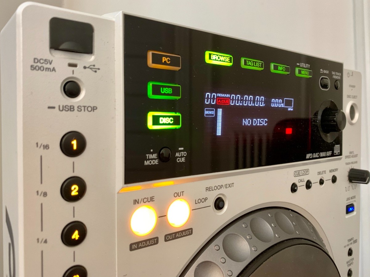 PAIR X2 Pioneer CDJ-850-W Limited White DJ Multi Player Digital