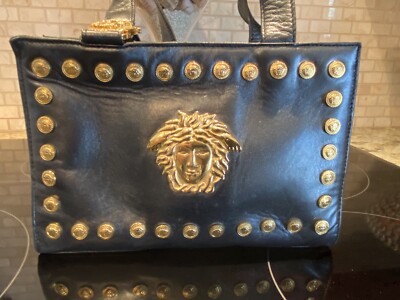 Auth. GIANNI VERSACE VINTAGE Black Leather Shoulder Bag Black W