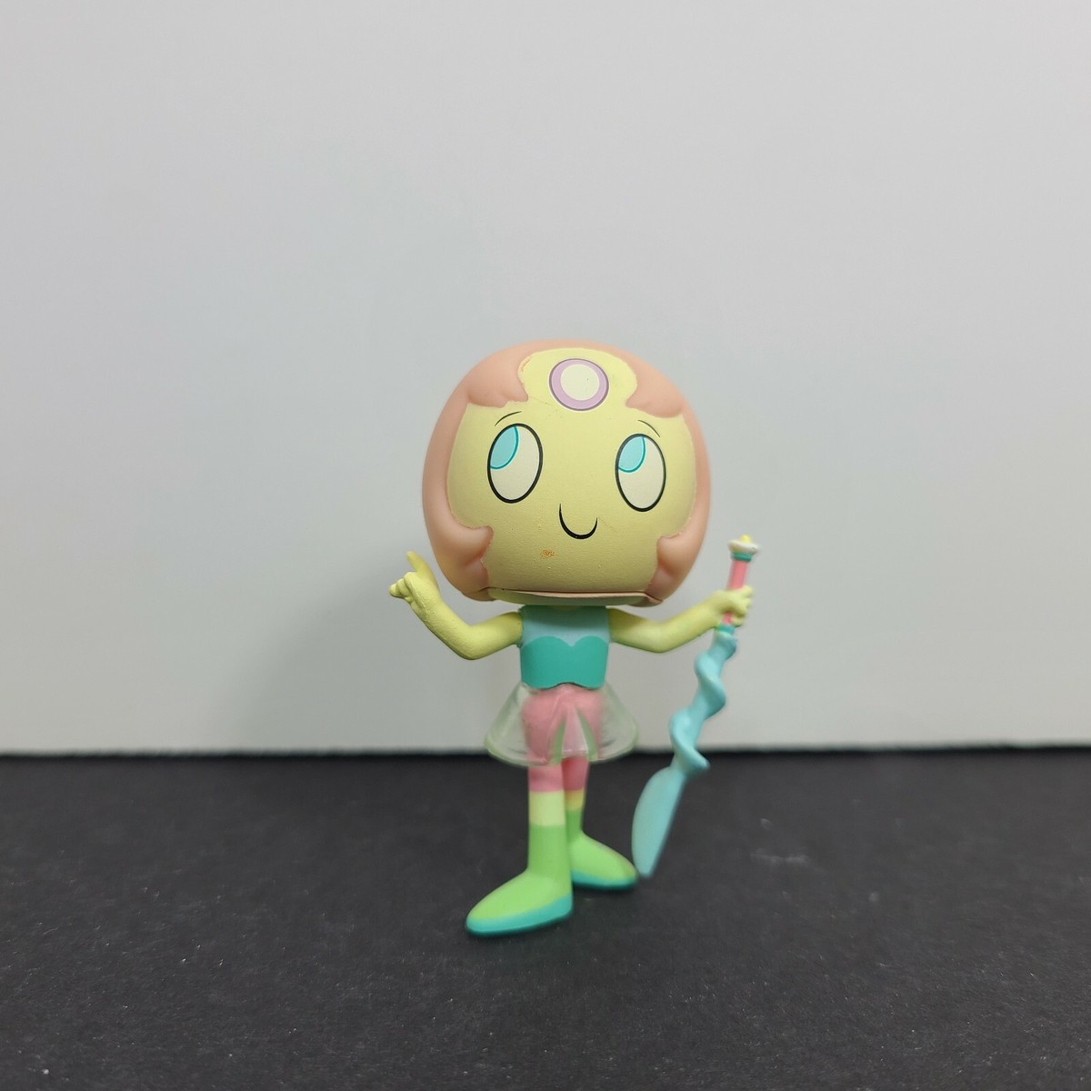Steven Universe Mystery Mini Figure Pearl with Spear Funko Garnet