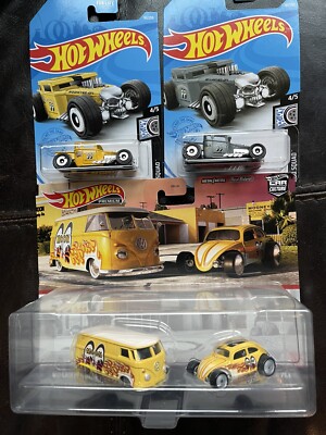 Hot Wheels🔥Car Culture VW Volkswagen Mooneyes 2 Pack…2 Bone