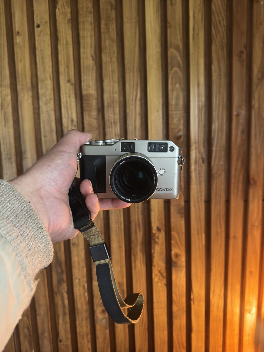 Contax G1 35mm Rangefinder Film Camera Body w/ Carl Zeiss 45mm F2