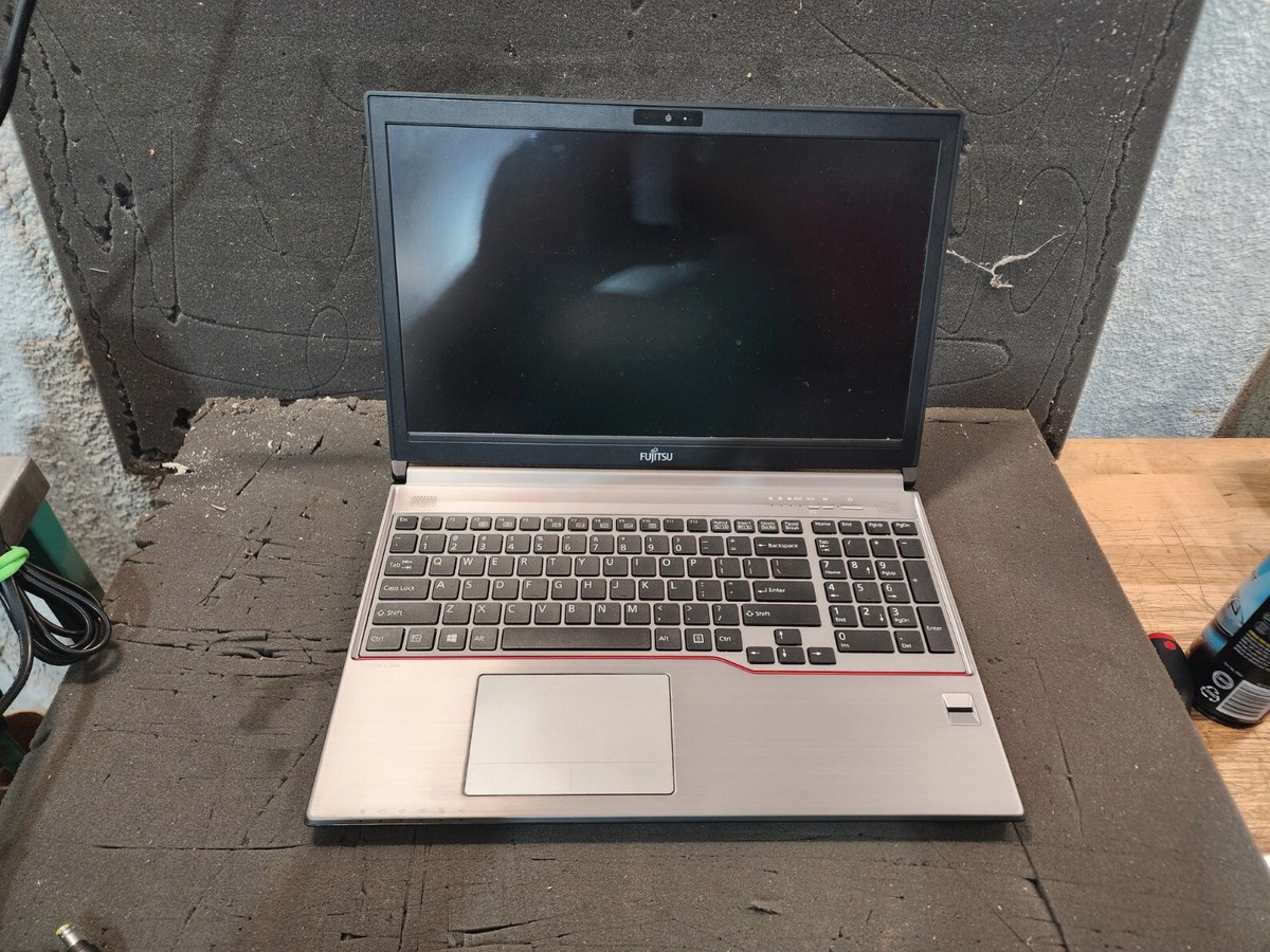 Fujitsu Lifebook E756 Laptop i5-6300U 256GB SSD 8GB DDR4 Unit #8